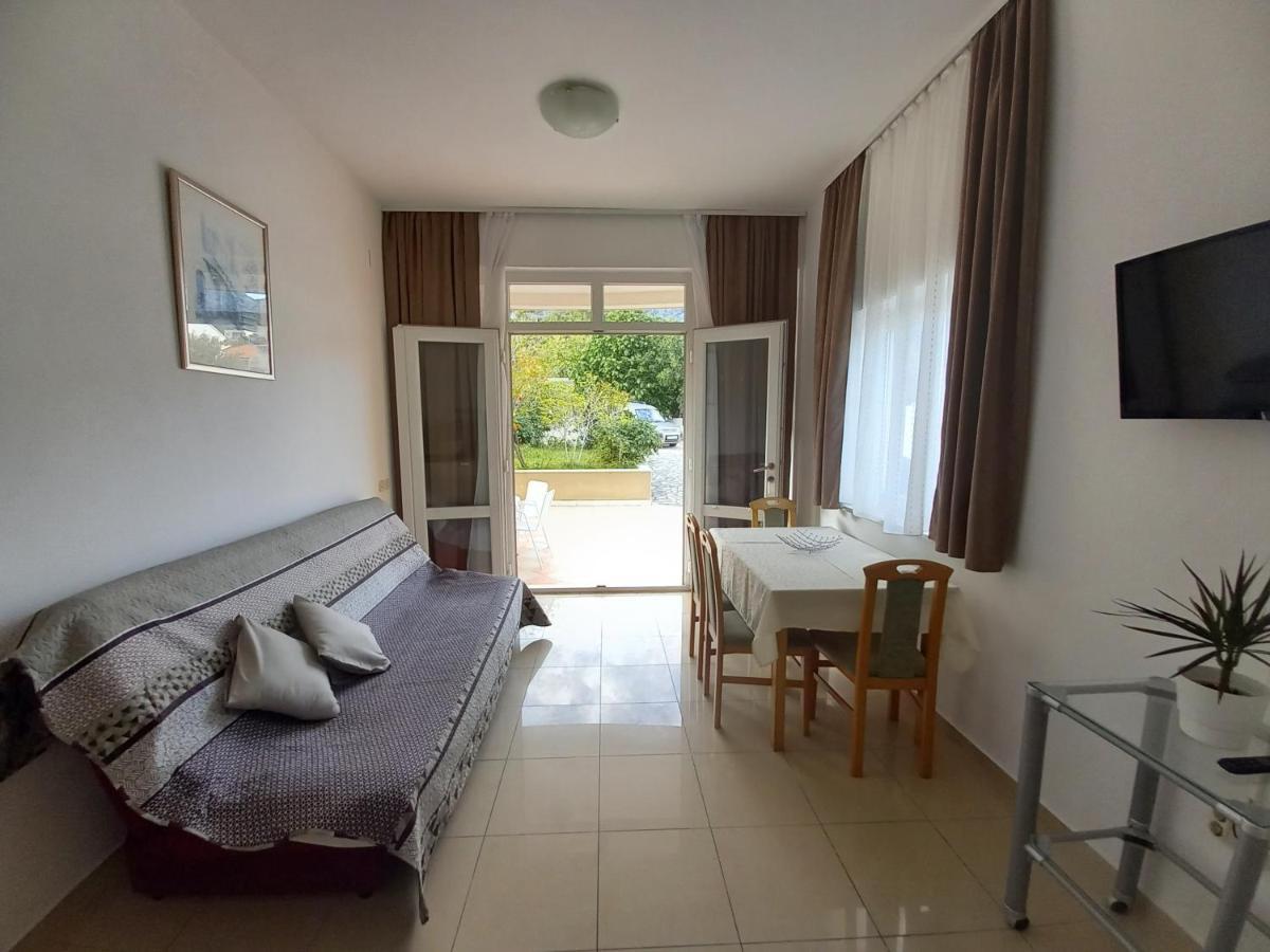 Apartments Villa Iva 오레비츠 외부 사진