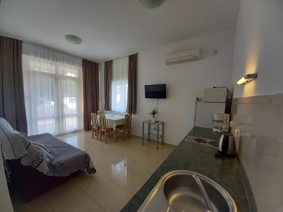 Apartments Villa Iva 오레비츠 외부 사진