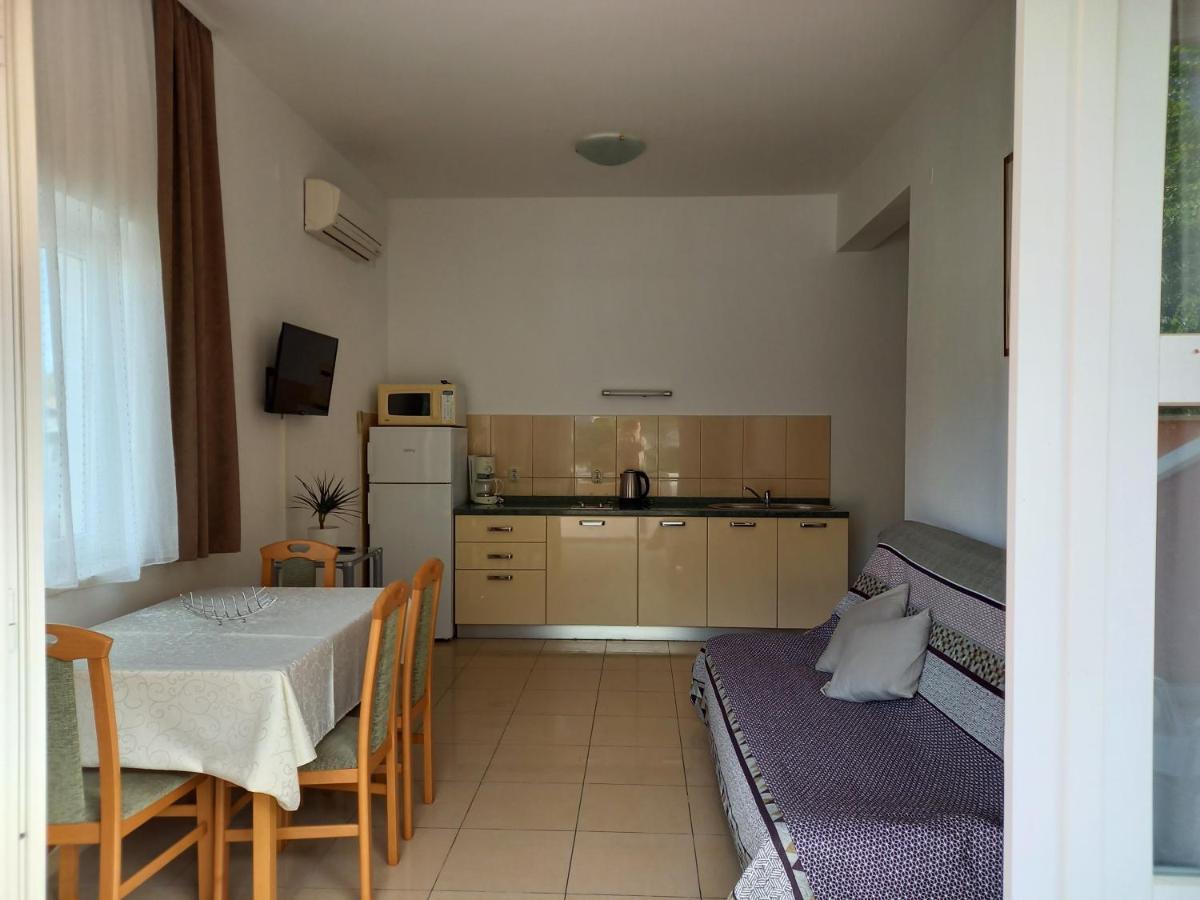Apartments Villa Iva 오레비츠 외부 사진