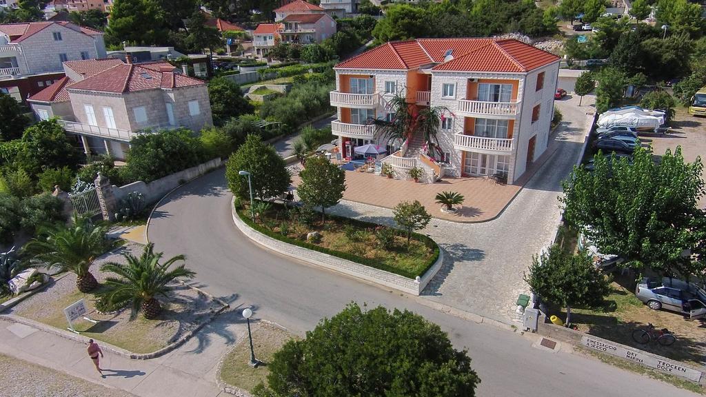 Apartments Villa Iva 오레비츠 외부 사진